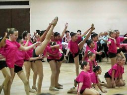 BB 089 YOUNG DANCERS